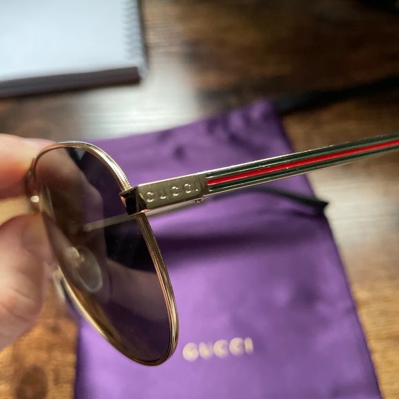 Gucci Gold Aviators Unisex - Picture 3 of 7
